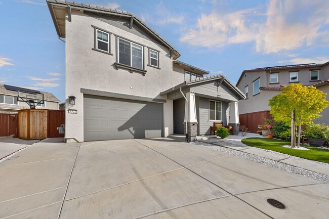 4522 Drowsy Water Way in Folsom, CA - Building Photo - Building Photo