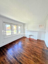 15812 Kentucky St in Detroit, MI - Building Photo - Building Photo