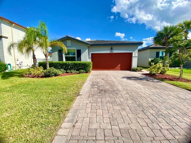 property at 7879 NW Greenbank Cir