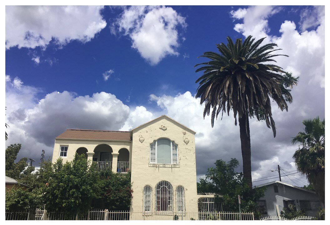 2531 Fairmount St in Los Angeles, CA - Building Photo