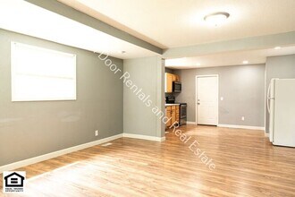 122 Walnut St in Butler, IN - Foto de edificio - Building Photo