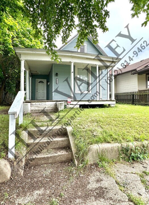 1824 S 8th St in Terre Haute, IN - Building Photo