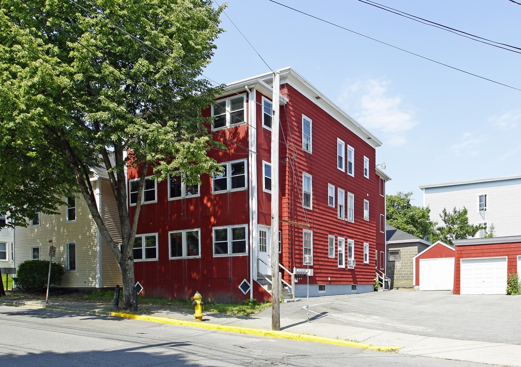 24 Hill St in Biddeford, ME - Building Photo