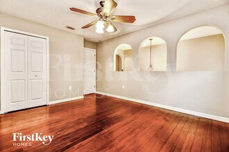 3813 Sleepy Hill Oaks Loop in Lakeland, FL - Building Photo - Building Photo
