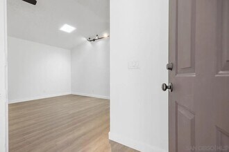 207 Carissa Dr in Oceanside, CA - Building Photo - Building Photo