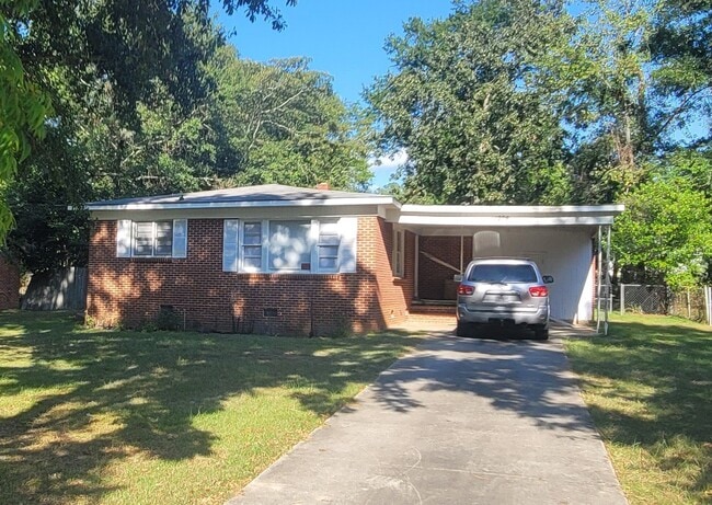 property at 1208 N Park Ave