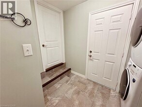 41 Idlewilde Ln in Hamilton, ON - Building Photo - Building Photo