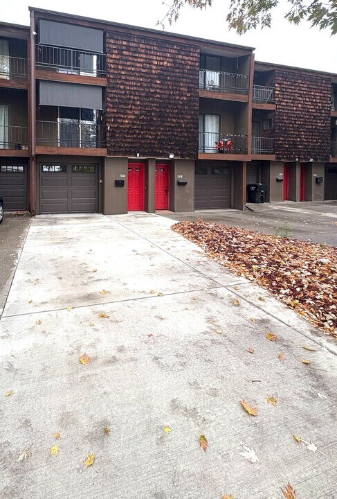 1506 9th St W in Billings, MT - Building Photo
