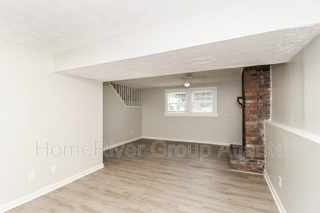 6809 Kimberly Mill Rd in College Park, GA - Building Photo - Building Photo