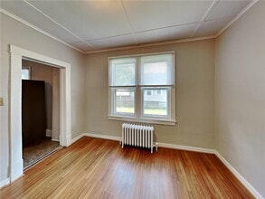 4001 36th Ave S in Minneapolis, MN - Building Photo - Building Photo