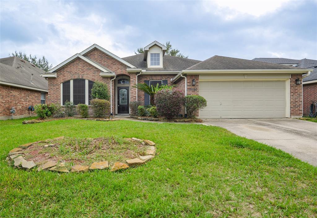 18010 Cabin Green Ct in Humble, TX - Foto de edificio