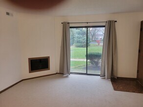 1721 S Washington St in Naperville, IL - Building Photo - Building Photo