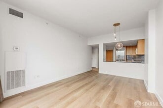 333 1st St in San Francisco, CA - Building Photo - Building Photo