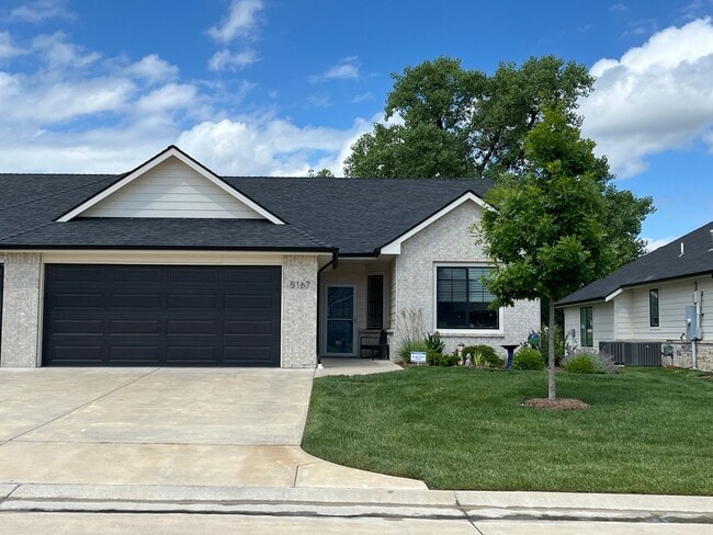 property at 5167 N Villa Pl