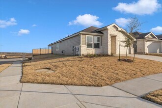 5028 Hazelnut Ln in Austin, TX - Building Photo - Building Photo