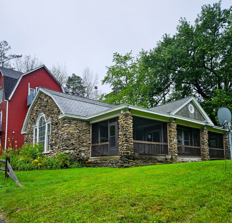 2003 NY Highway 2 in Petersburgh, NY - Building Photo