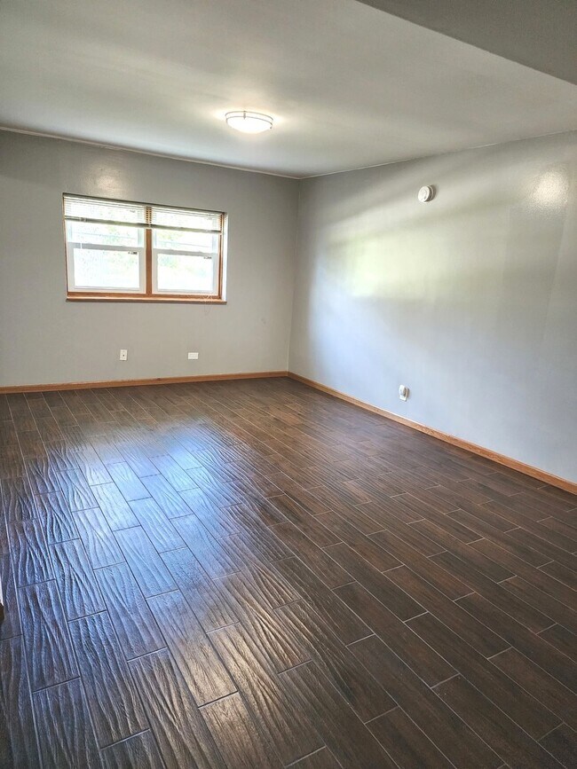 5020 Carol St-Unit -G in Skokie, IL - Building Photo - Building Photo