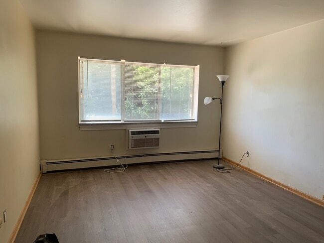 6101 W Vliet St in Wauwatosa, WI - Building Photo - Building Photo