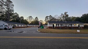 469 Monetta St S E in Aiken, SC - Building Photo