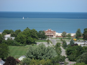 Charlotte Harbortown Highrise in Rochester, NY - Foto de edificio - Building Photo