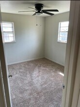 305 S Cedar St in Crescent, OK - Building Photo - Building Photo