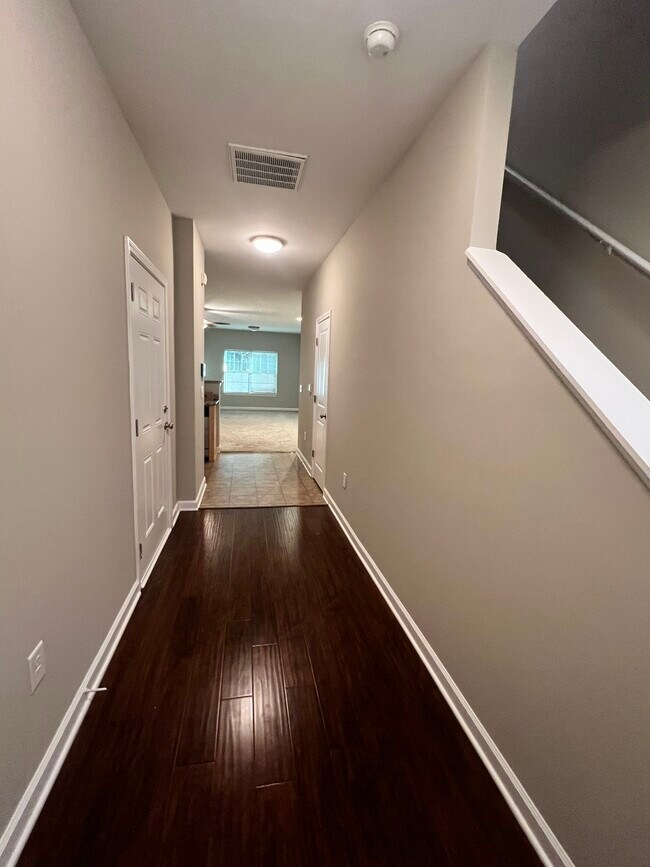 620 Friendway Rd in Greensboro, NC - Building Photo - Building Photo