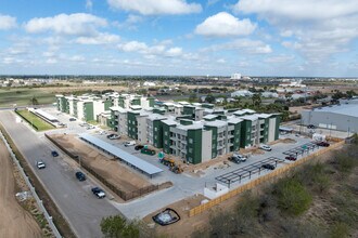 Trails on Jackson in Pharr, TX - Building Photo - Building Photo