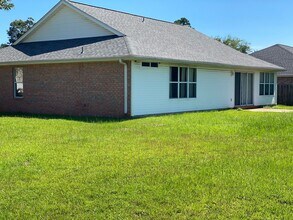 3129 Border Creek Dr in Crestview, FL - Building Photo - Building Photo