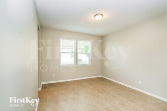 50 Quartz Pl in St. Augustine, FL - Foto de edificio - Building Photo