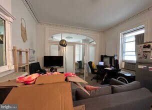 2129 Spring Garden St in Philadelphia, PA - Building Photo - Building Photo