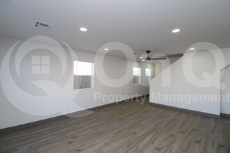 2516 E Broadway Rd in Phoenix, AZ - Building Photo - Building Photo
