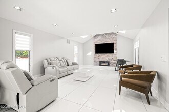 24 Valley Forge Rd in Eatontown, NJ - Building Photo - Building Photo