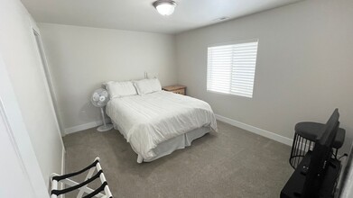 6637 W Terrace Sky Ln in West Jordan, UT - Building Photo - Building Photo