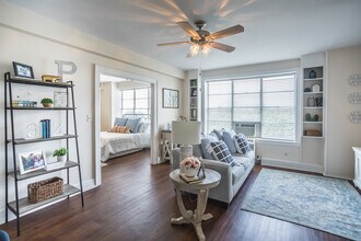 Parkview Apartments in Memphis, TN - Building Photo - Interior Photo