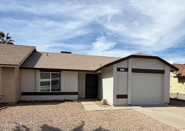 20242 N 30th Dr in Phoenix, AZ - Building Photo - Building Photo