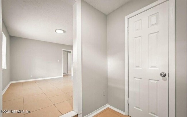 2514 Peach Dr in Jacksonville, FL - Building Photo - Building Photo