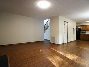 6402 Willow Landing Way in Chester, VA - Building Photo - Building Photo