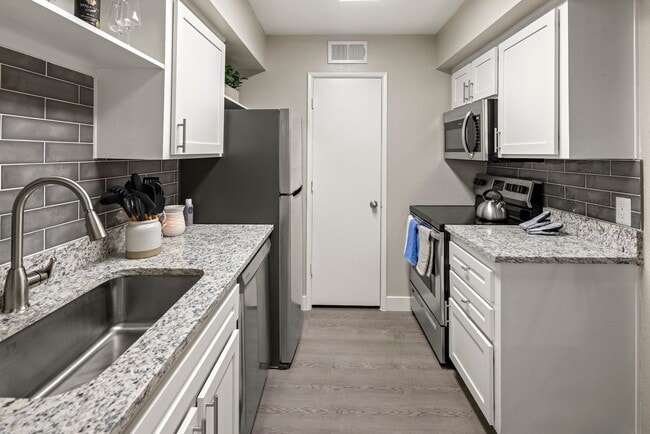 Jade Ridge Apartments