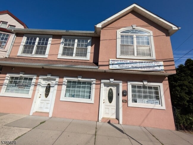 150 Orange St in Bloomfield, NJ - Building Photo - Building Photo