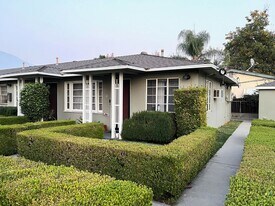 346 W Lemon Ave in Monrovia, CA - Building Photo