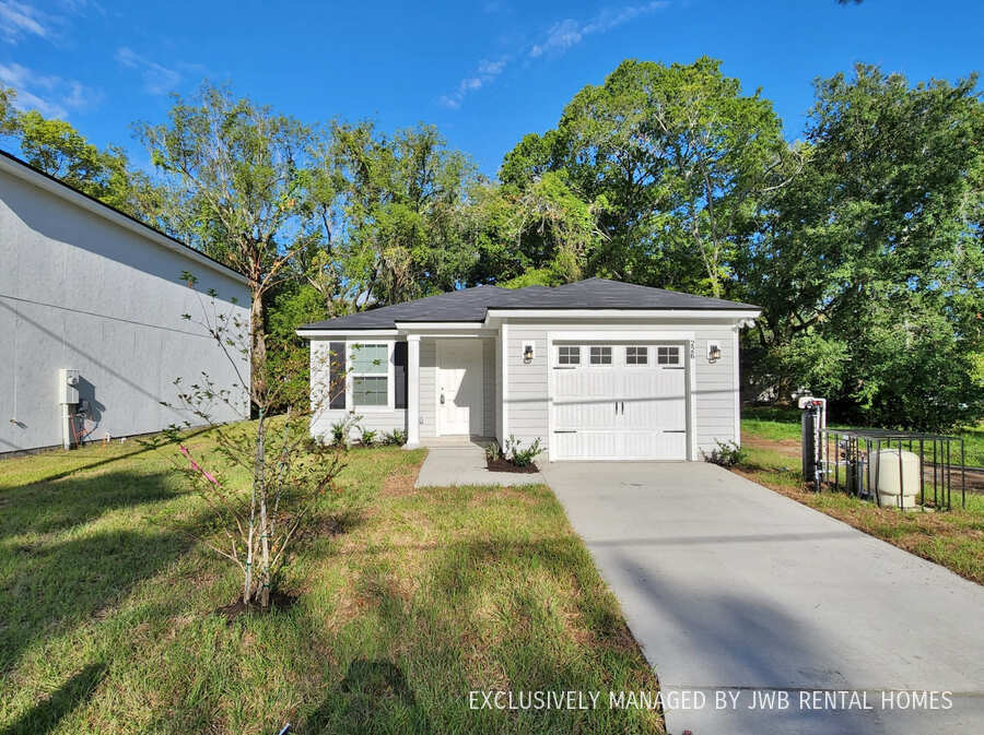 226 Willow Branch Ave in Jacksonville, FL - Building Photo