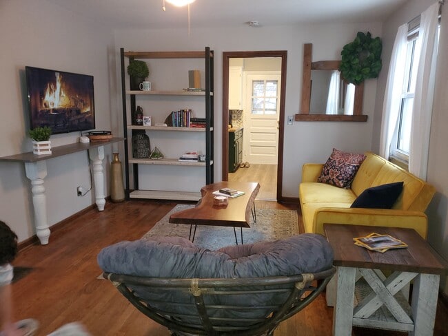 273 W Lakeview Ave in Columbus, OH - Foto de edificio - Building Photo