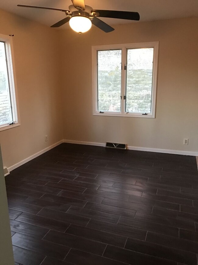 3405 Brookview Dr in Burnsville, MN - Building Photo - Building Photo