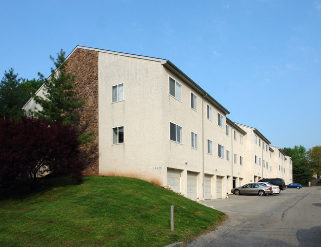 Selma Estate Apartments in Norristown, PA - Building Photo - Building Photo