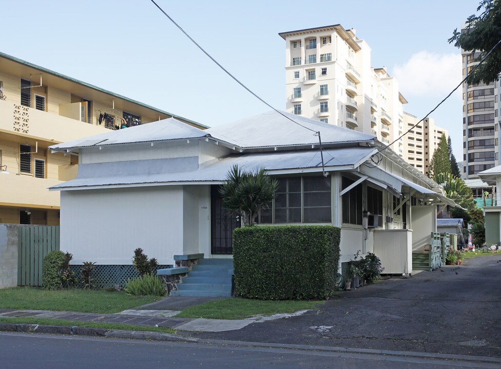 1750 Young St in Honolulu, HI - Building Photo