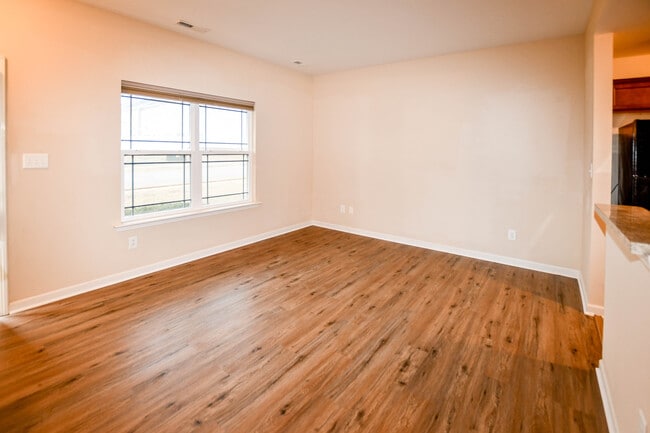 324 Falling Water Ln SW in Madison, AL - Building Photo - Building Photo