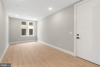 1144 Frankford Ave in Philadelphia, PA - Building Photo - Building Photo