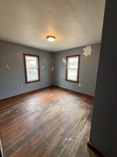 1305 E Whitmer St in Decatur, IL - Building Photo - Building Photo