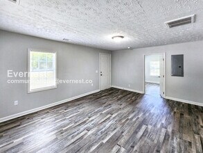 306 Walker Dr in Monroe, GA - Building Photo - Building Photo