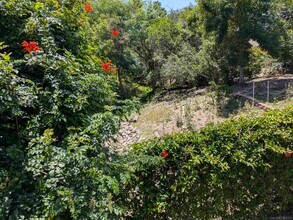 1510 Sunrise Dr in Vista, CA - Building Photo - Building Photo